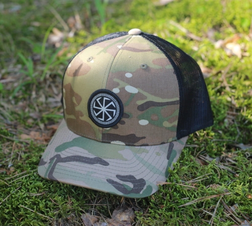 TRUCKER MORO.jpg